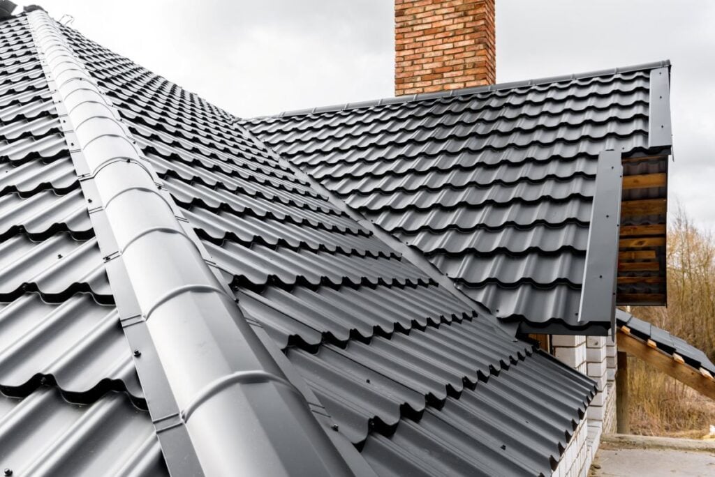 metal roof vs shingles